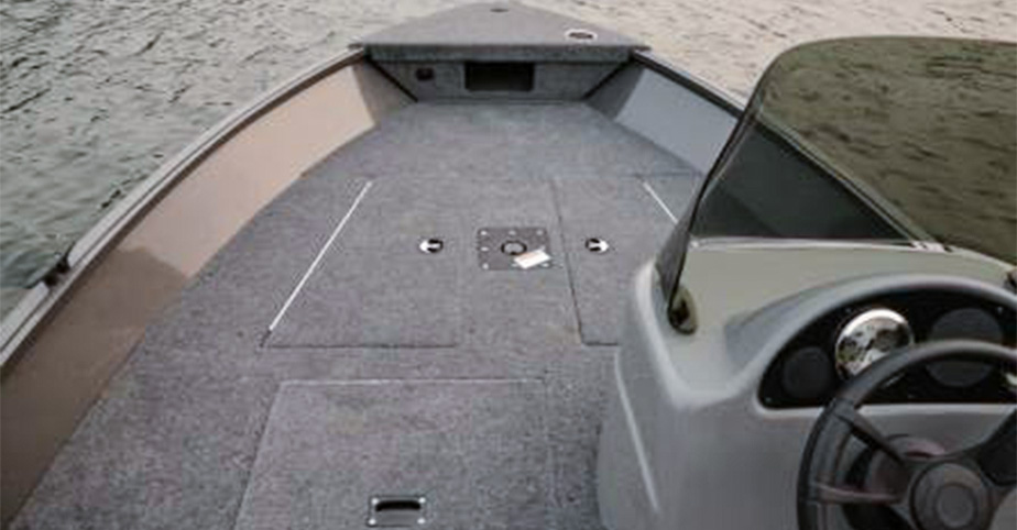 bateau-Mirrocraft-troller-modele-165SC-console-devant-bateau