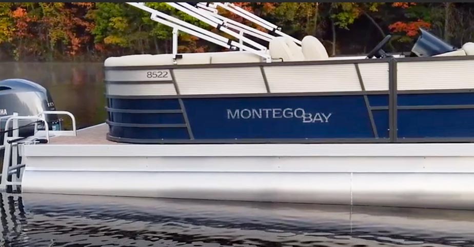 montego-bay-pontons-croisiere-de-luxe-C8522-BR-excellent-rangement